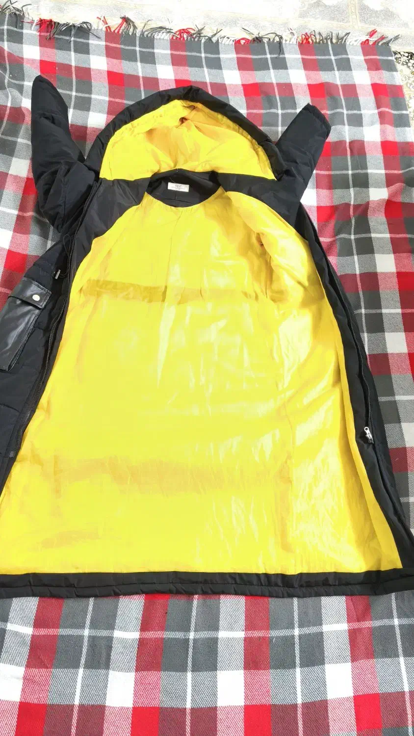 کاپشن|لباس|تهران, دهقان|دیوار