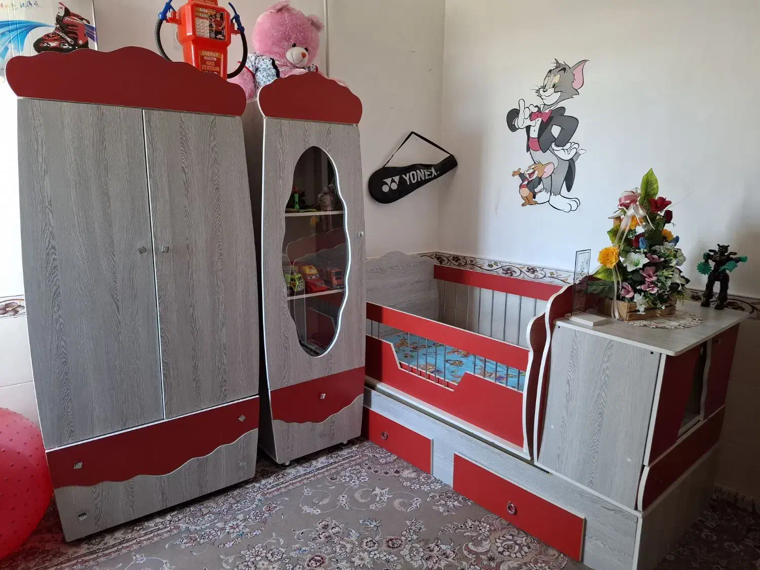 تخت و کمد کودک|تخت و صندلی بچه|ماهدشت, |دیوار