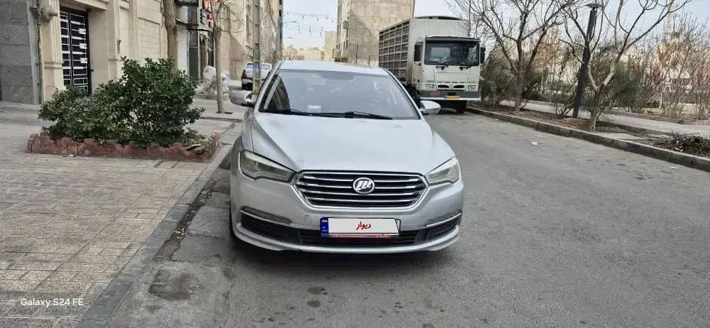 لیفان ۸۲۰|خودرو سواری و وانت|تهران, استاد معین|دیوار