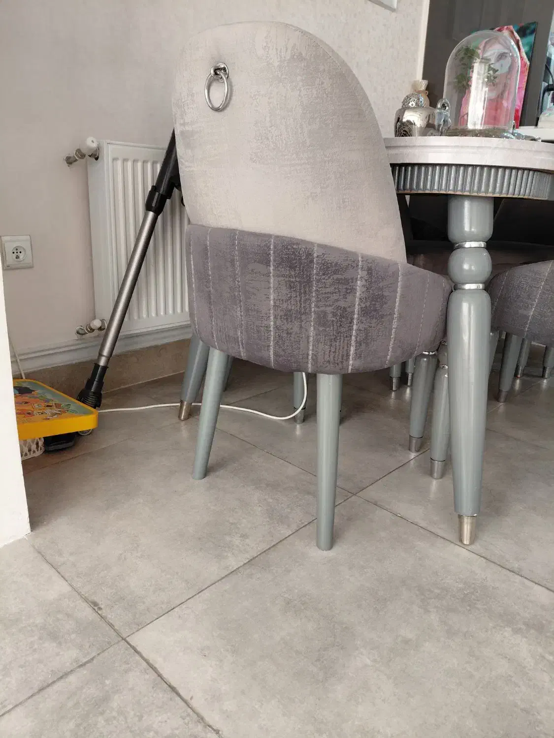 میز نهارخوری ۶ نفره کاملا تمیز   قیمت ۲۵ت مقطوع|میز و صندلی غذاخوری|شیراز, شهرک گلستان شمالی|دیوار