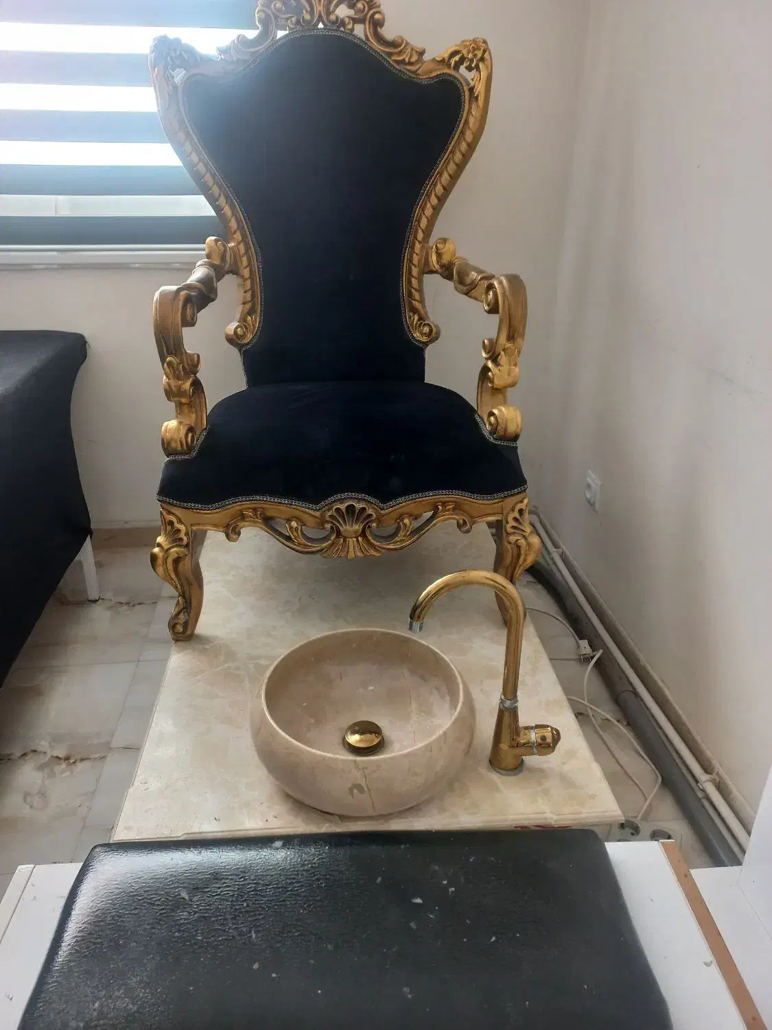 ست پدیکور|آرایشگاه و سالن‌های زیبایی|مهاجران, |دیوار