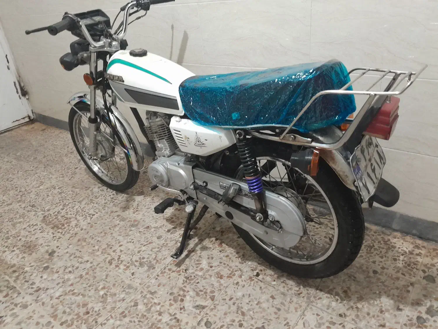 هندا ۱۲۵ مدل ۹۰ با کارت سوخت و بیمه|موتورسیکلت|اهواز, شهرک نفت|دیوار