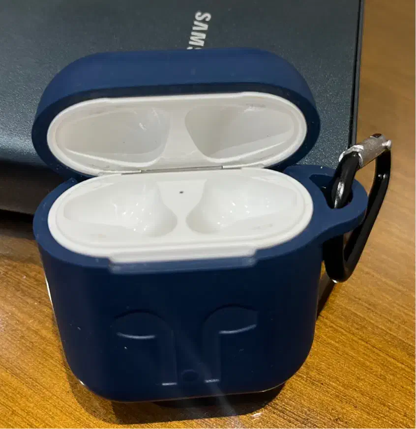 کیس ایرپاد 2 آیفون اصلی|لوازم جانبی موبایل و تبلت|تهران, بهار|دیوار