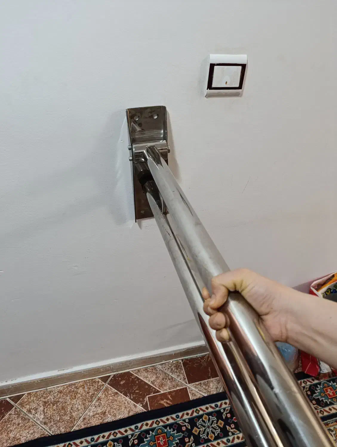 میله تاشو  کمکی سالمند|لوازم حمام|مشهد, سرافرازان|دیوار