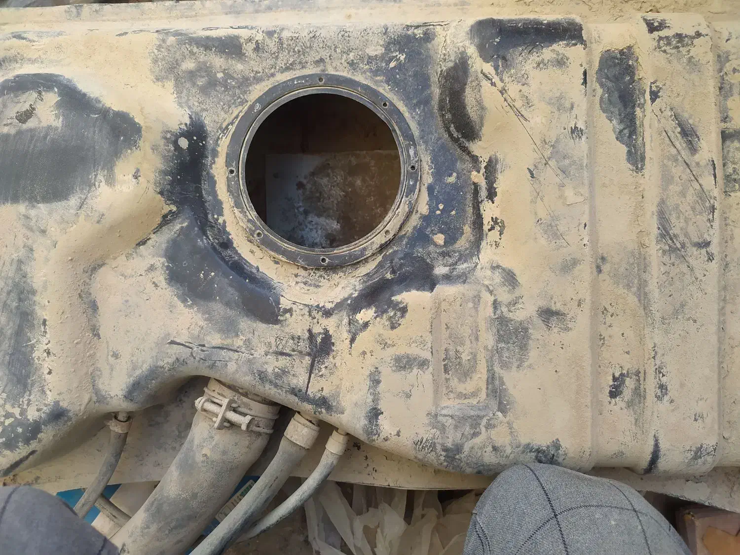 دینام با درب ماشین چهار حلقه لاستیک با رینگ|قطعات یدکی و لوازم جانبی|زابل, |دیوار