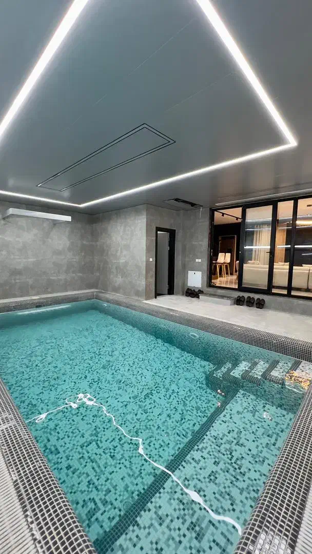 سه خواب استخردار مدرن روف گاردن باربیکیو فول|اجارهٔ کوتاه‌مدت ویلا و باغ|بندر انزلی, نامجو|دیوار