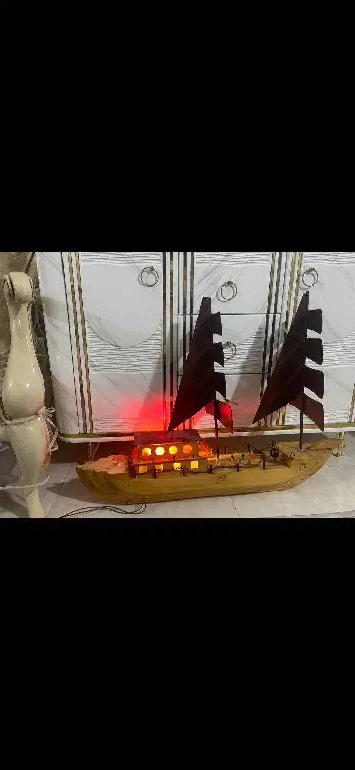 کشتی|مجسمه، تندیس، ماکت|باقرشهر, |دیوار