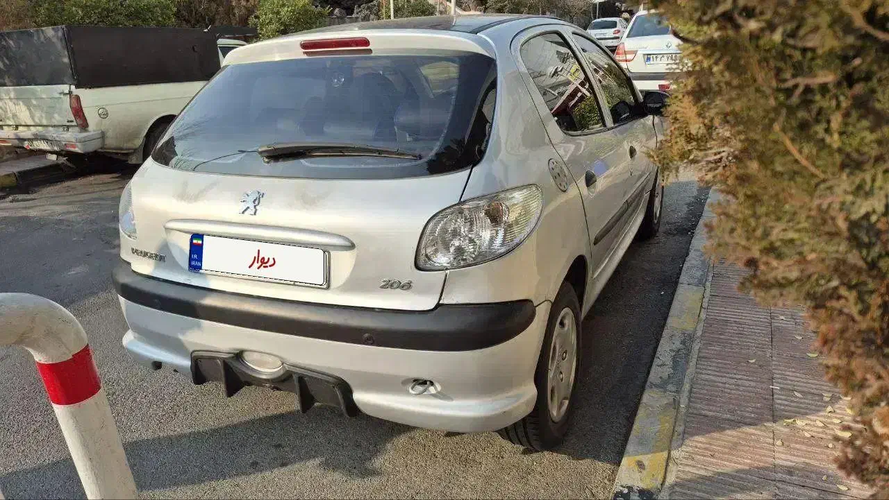 206|خودرو سواری و وانت|تهران, صادقیه|دیوار