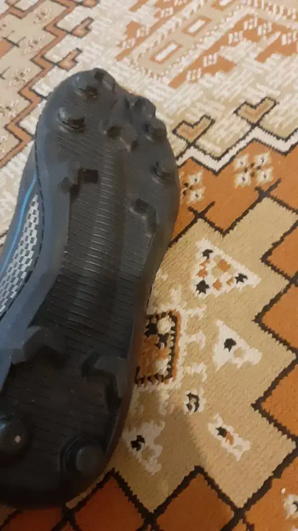 کفش استوک فوتبال|تجهیزات ورزشی|فولادشهر, مسکن مهر فولادشهر|دیوار