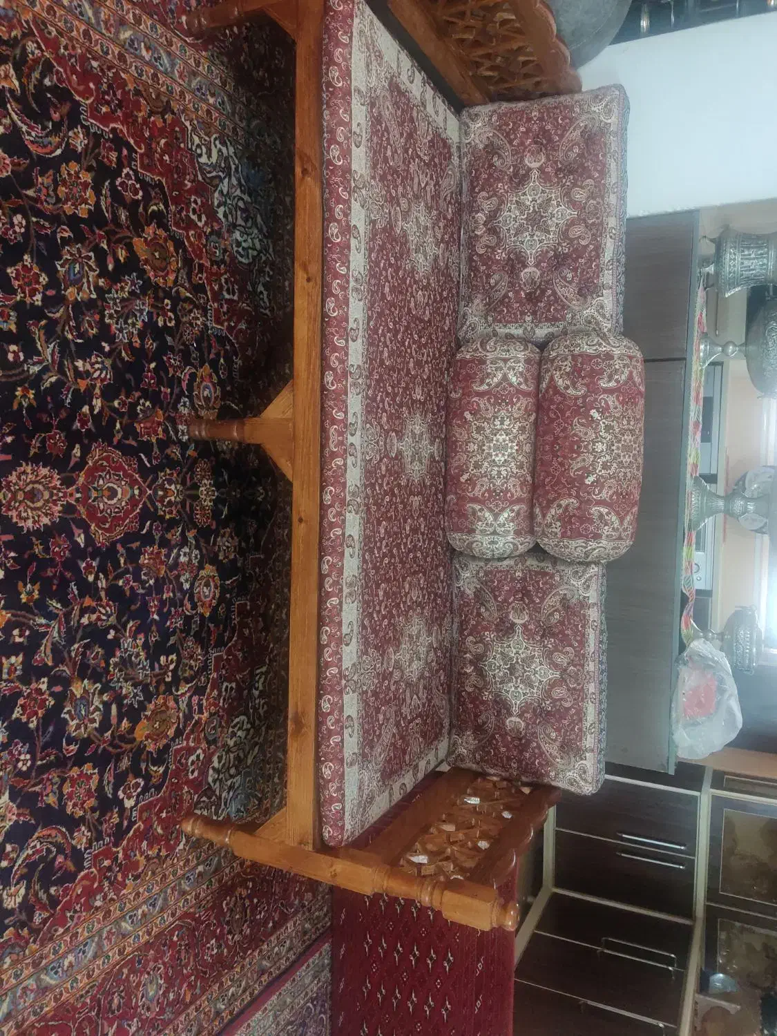 تخت سنتی و شاه نشین|مبلمان خانگی و میز عسلی|مهدی شهر, |دیوار