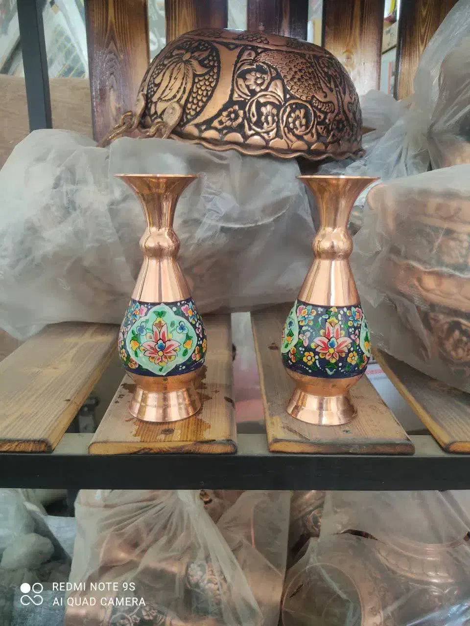 گلدان مس و پرداز به قیمت قبل|کلکسیون اشیاء عتیقه|اصفهان, جاوان|دیوار