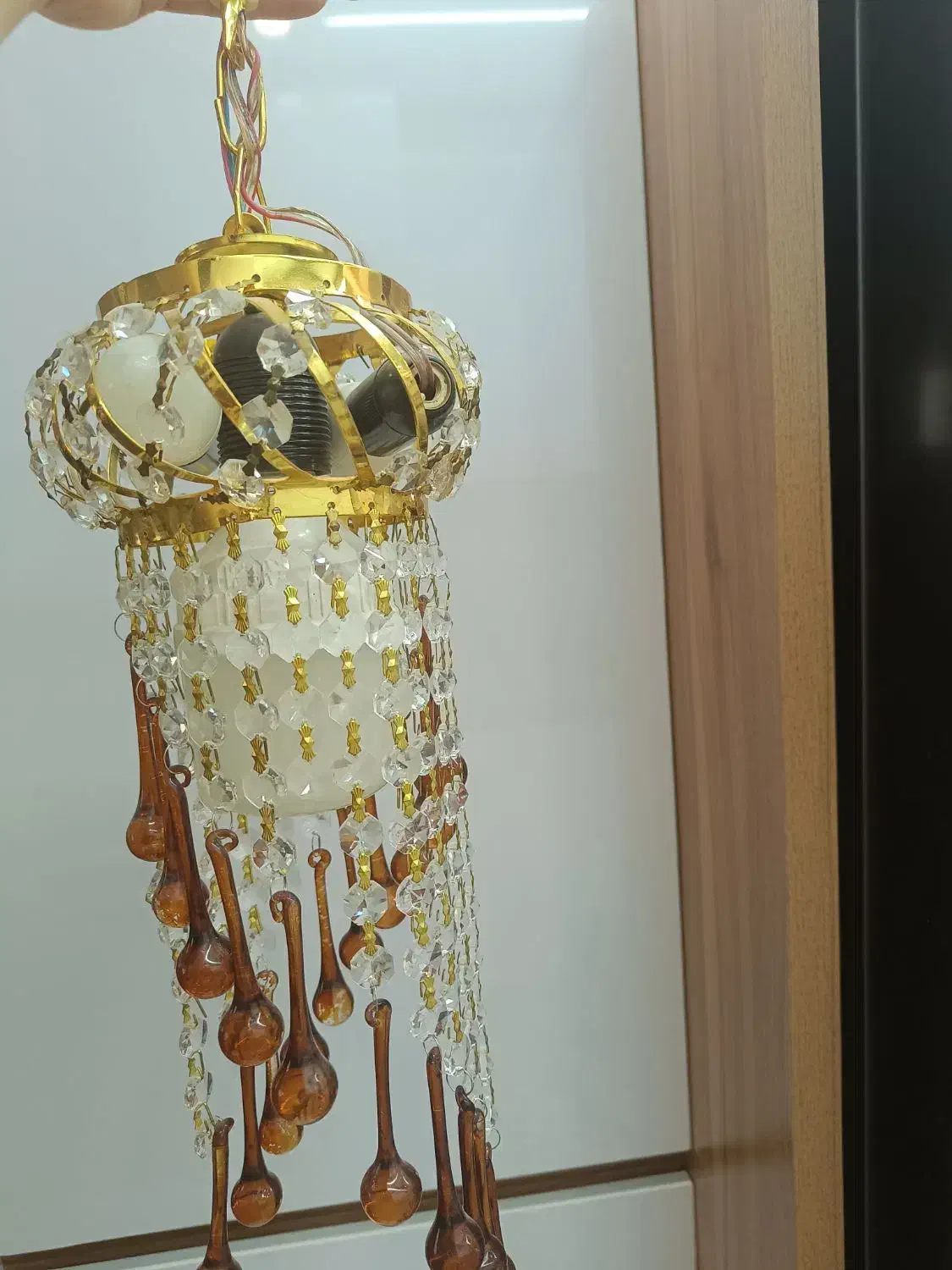 دو عدد لوستر|لوستر و چراغ آویز|همدان, |دیوار