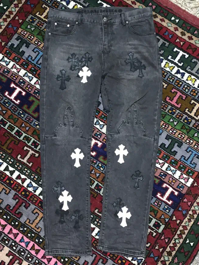 جین مشکی کروم هارتز|لباس|بندرعباس, |دیوار