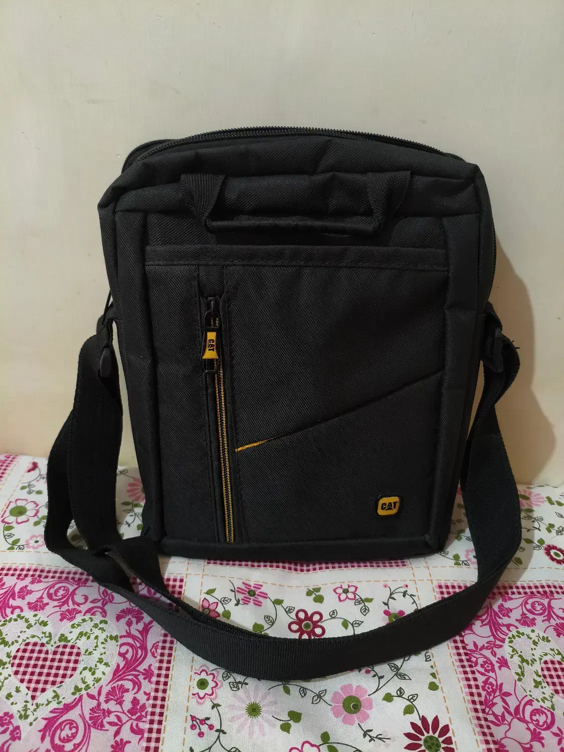 کیف رو دوشی|کیف، کفش، کمربند|مبارکه, |دیوار