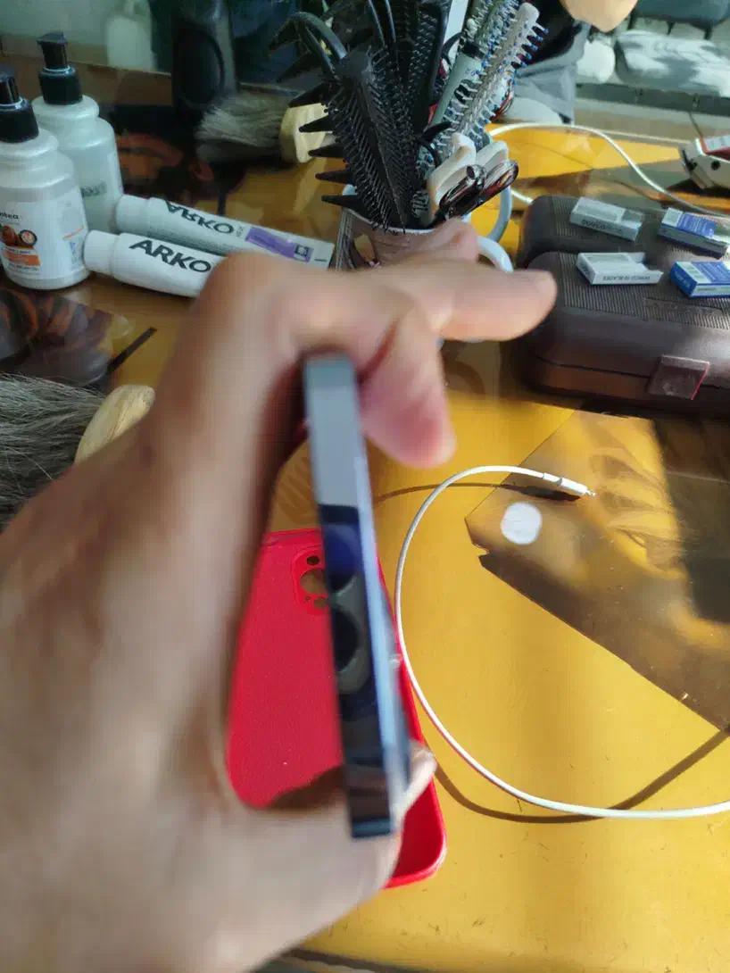 ایفون اپل ۱۳پرو مگس|موبایل|قم, شهر قائم|دیوار