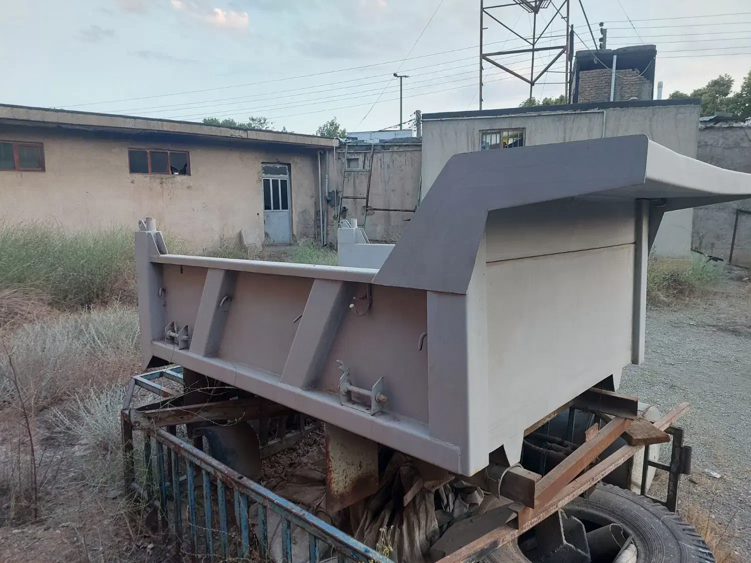 کمپرس نیسان|قطعات یدکی و لوازم جانبی|دماوند, گیلاوند|دیوار