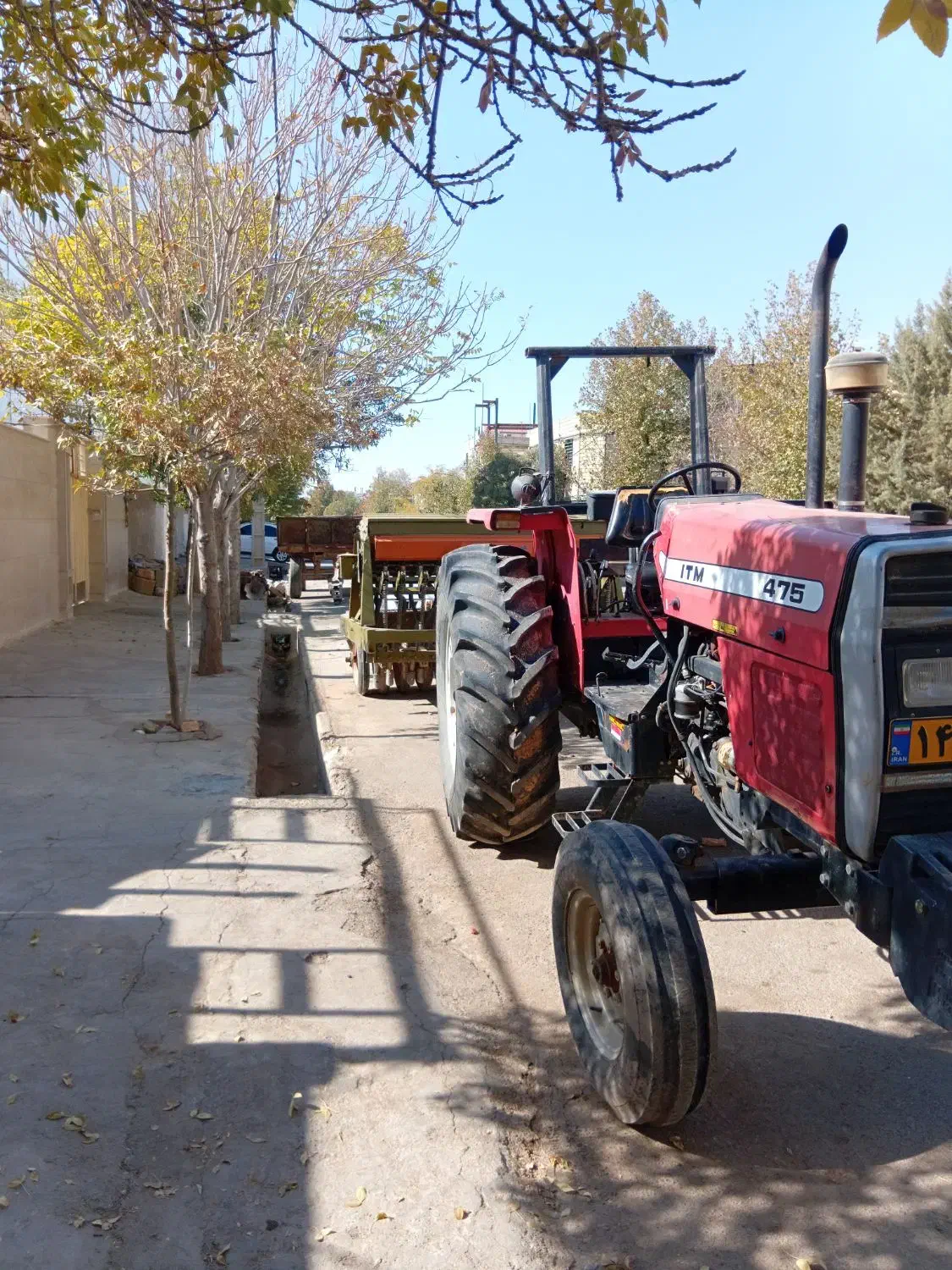 تراکتور ۴۷۵ با تمام وسایل کشاورزی|خودرو سنگین|کوهدشت, |دیوار