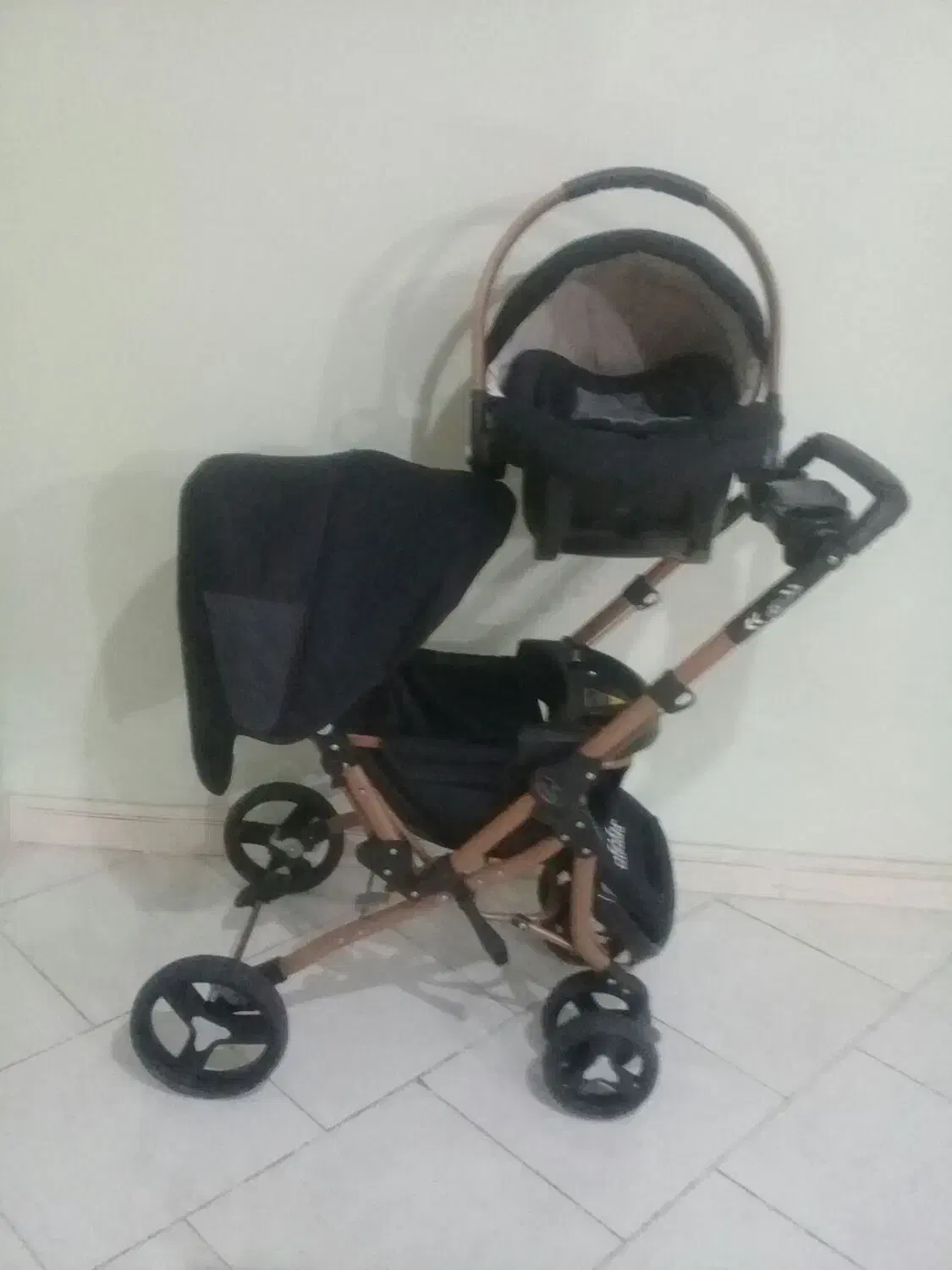 سرویس کالسکه مشکی طلایی|اسباب و اثاث بچه|اراک, |دیوار