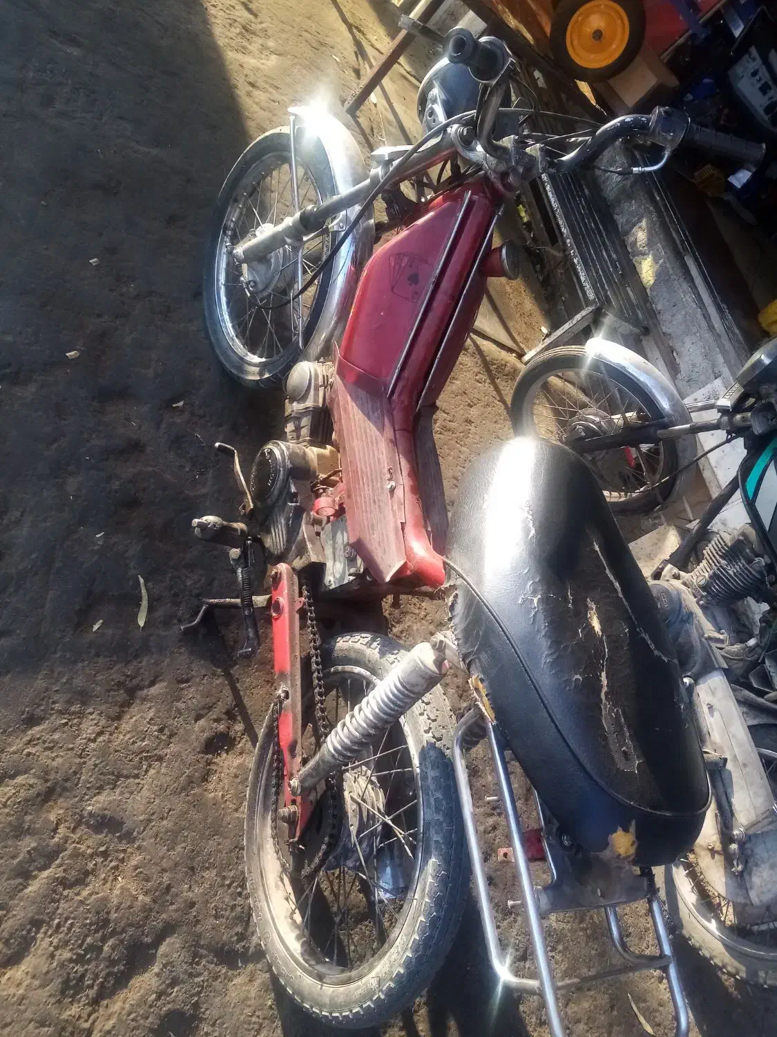 هندا 70 مشکی وقرمز 2 عدد|موتورسیکلت|قم, آذر (نکویی)|دیوار