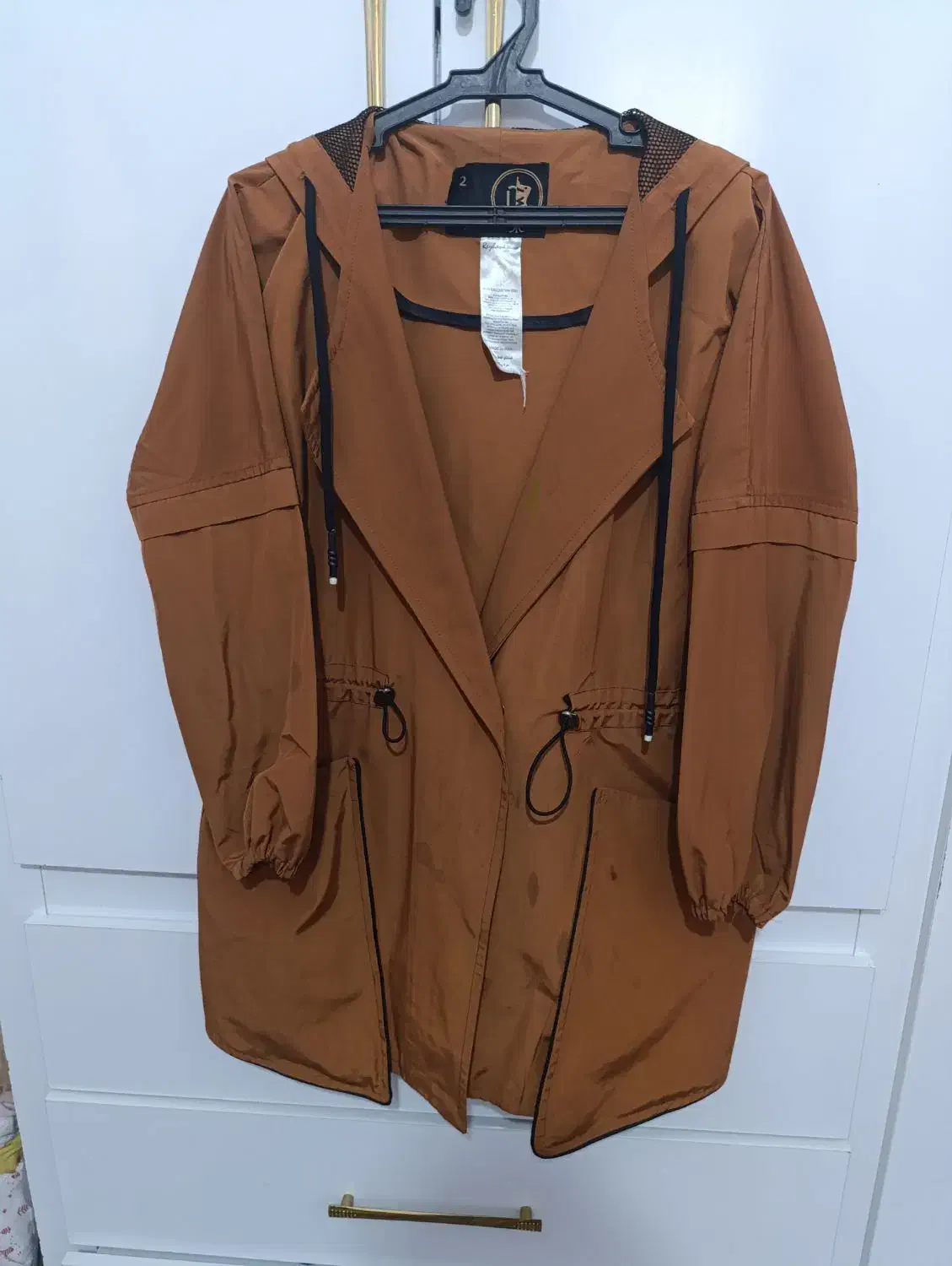 مانتو|لباس|تربت جام, زیباکنار|دیوار