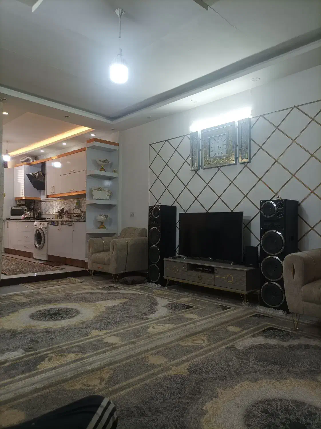 خانه آپارتمانی 90 متری واقع در طبرسی 22 مبارکی 14|فروش آپارتمان|مشهد, طبرسی شمالی|دیوار