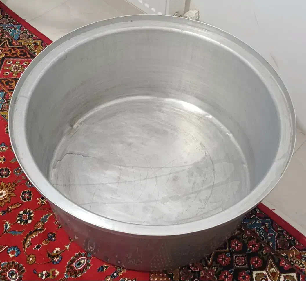 قابلمه روحی|ظروف پخت‌وپز|مشکین‌دشت, |دیوار