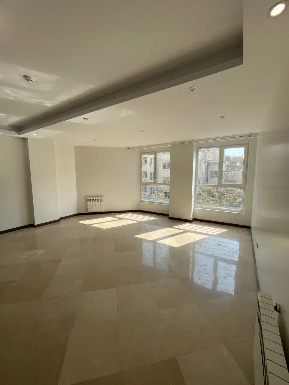 ۱۲۵ متر ۲پارکینگ بین سوم و چهارم ۵ساله پرده خور