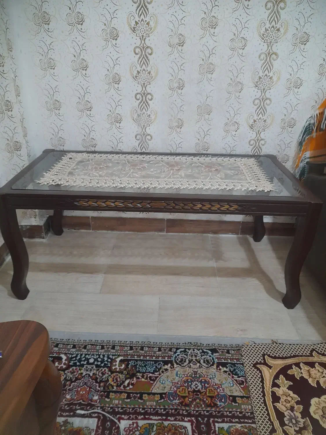 میز جلو مبلی|مبلمان خانگی و میز عسلی|رشت, حومه رشت|دیوار