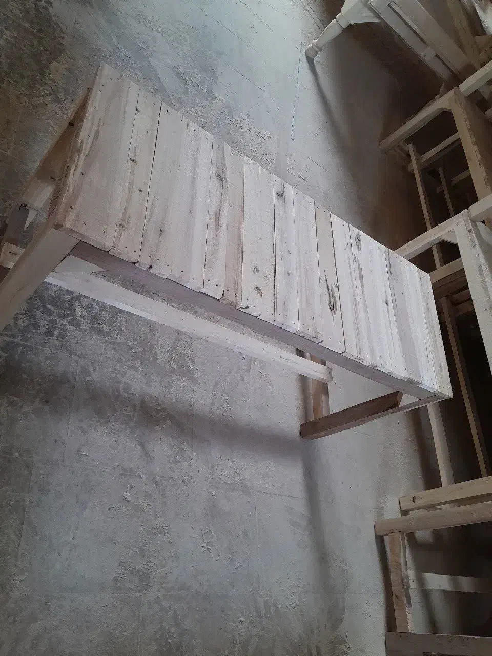 نیمکت چوبی|صندلی و نیمکت|قم, بیست متری ولیعصر|دیوار