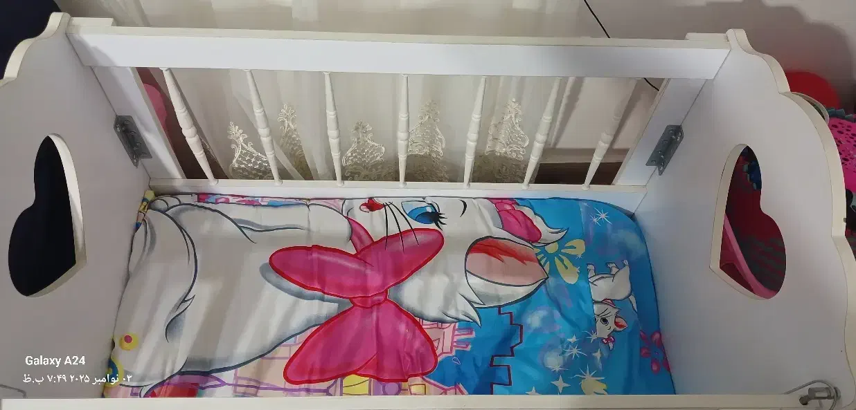 تخت گهوارهی کودک|تخت و صندلی بچه|سنگر, |دیوار