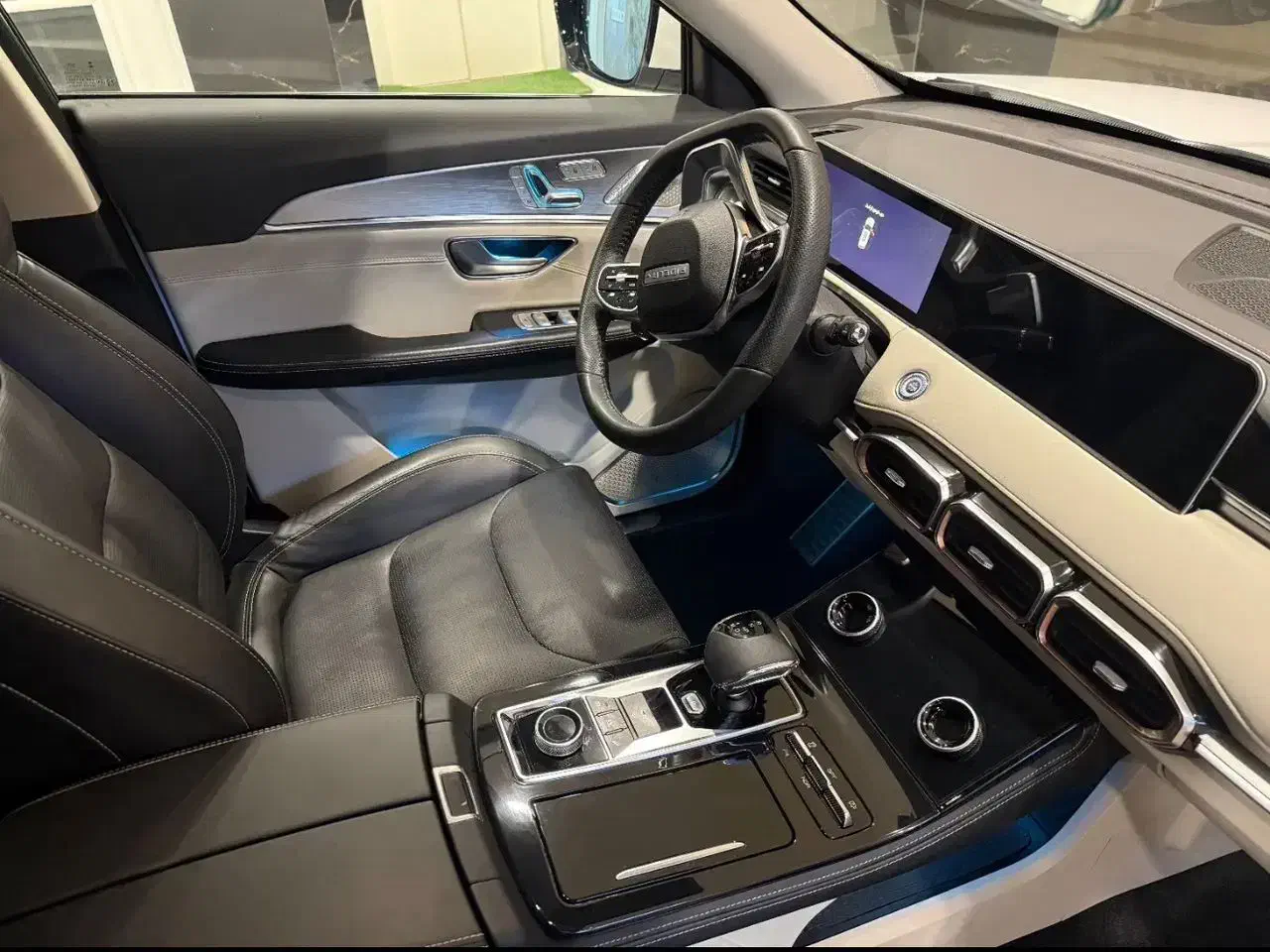 فیدلیتی پرستیژ 7 نفره سفید داخل طوسی 403|خودرو سواری و وانت|تهران, هلال احمر|دیوار