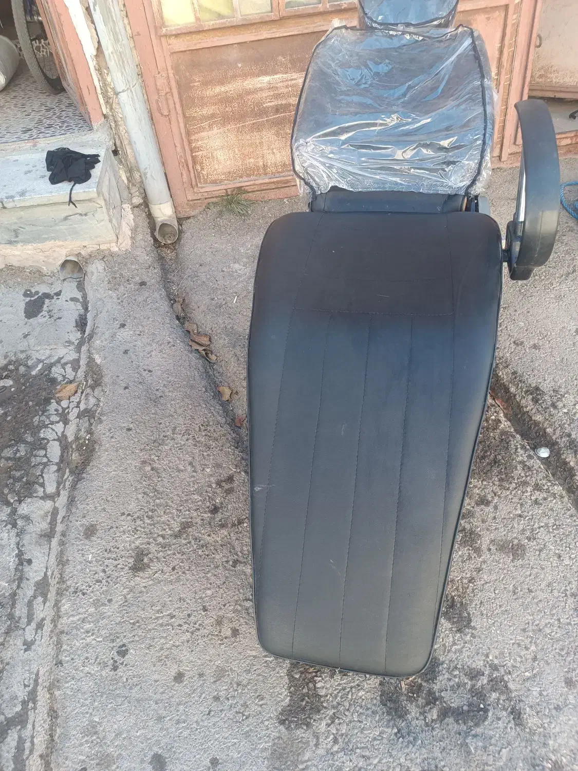 صندلی تخت شو اریشگری|آرایشگاه و سالنهای زیبایی|تکاب, |دیوار