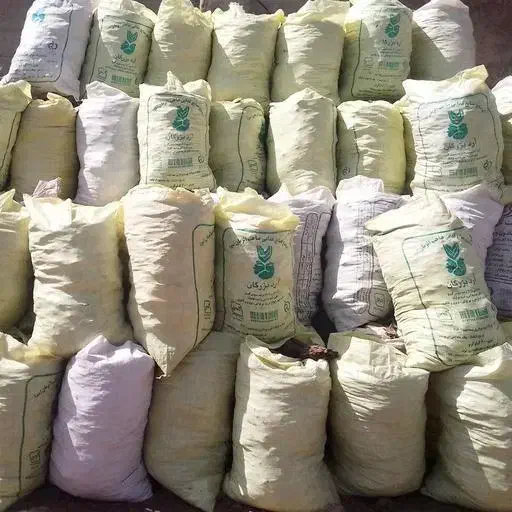 کود گوسفندی گونی شده|گل و گیاه طبیعی|زاویه, |دیوار