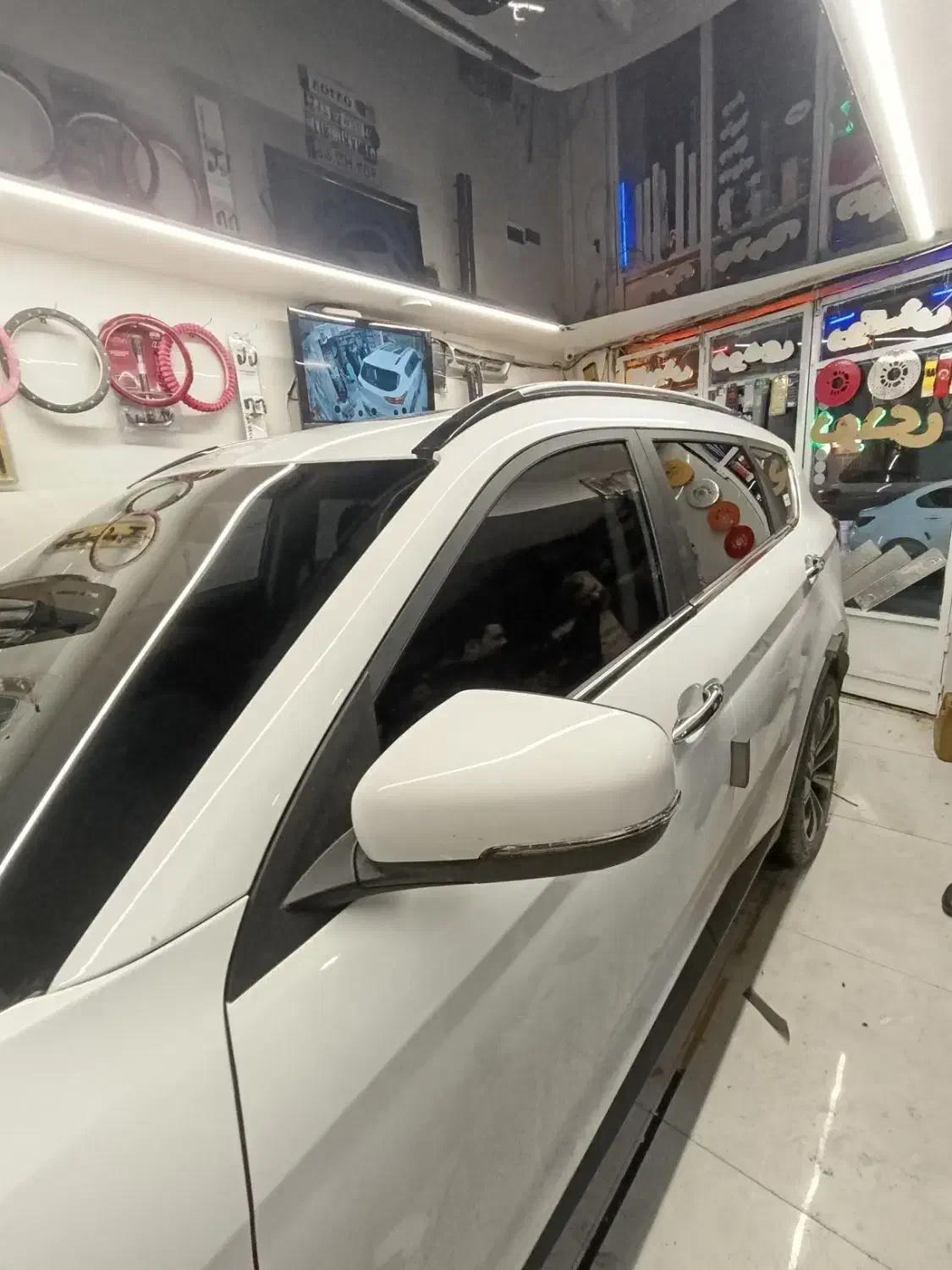 شیشه دودی|خدمات موتور و ماشین|همدان, |دیوار