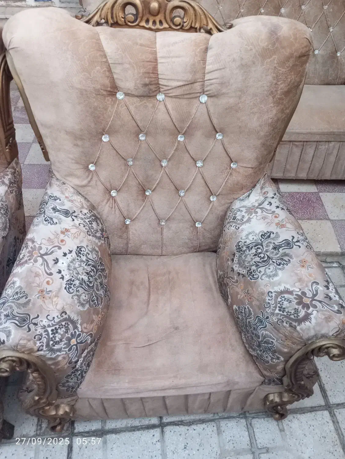 مبل ۷نفره کارکرده|مبلمان خانگی و میز عسلی|شیراز, نصرآباد|دیوار