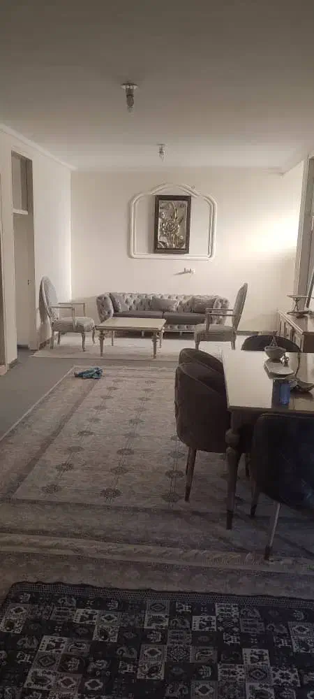 اجاره منزل ویلایی ۳۰۰متری حیاط دار|اجارهٔ خانه و ویلا|ایوان, |دیوار