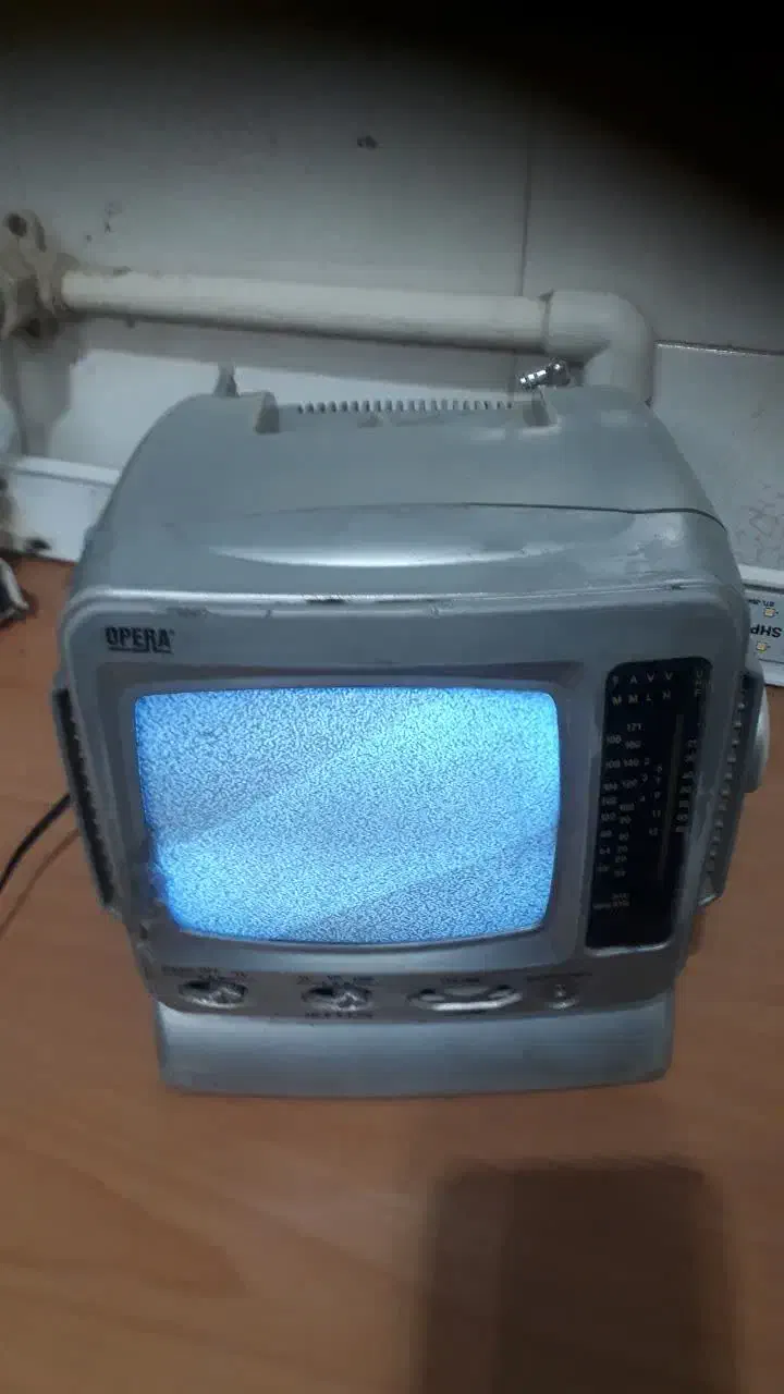 تلویزیون قدیمی سالم|تلویزیون و پروژکتور|سبزوار, قصبه غربی|دیوار
