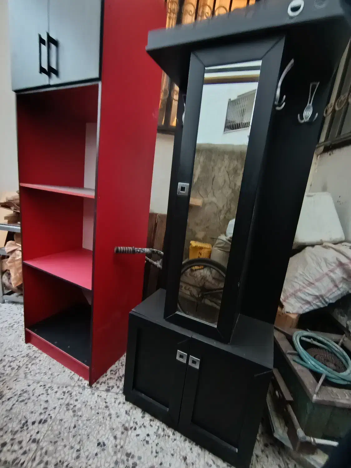 کمد ویترینی سالم و تمیز، سینک ظرفشویی سالم|بوفه، ویترین، کنسول|نوشهر, |دیوار