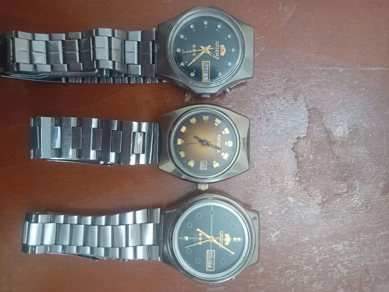 ساعت ارینت وسیتیزن|ساعت|قرچک, زیبا شهر|دیوار