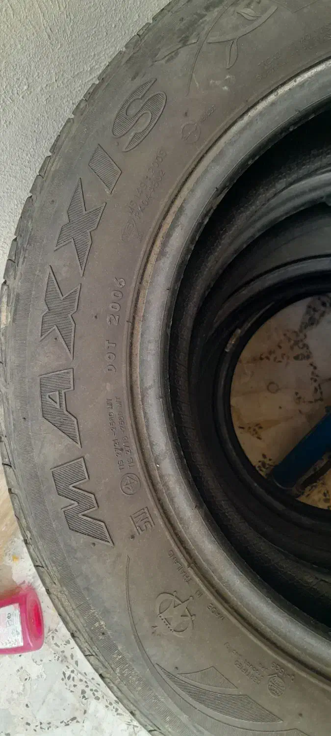 لاستیک ۱۴ خارجی|قطعات یدکی و لوازم جانبی|رشت, منظریه|دیوار