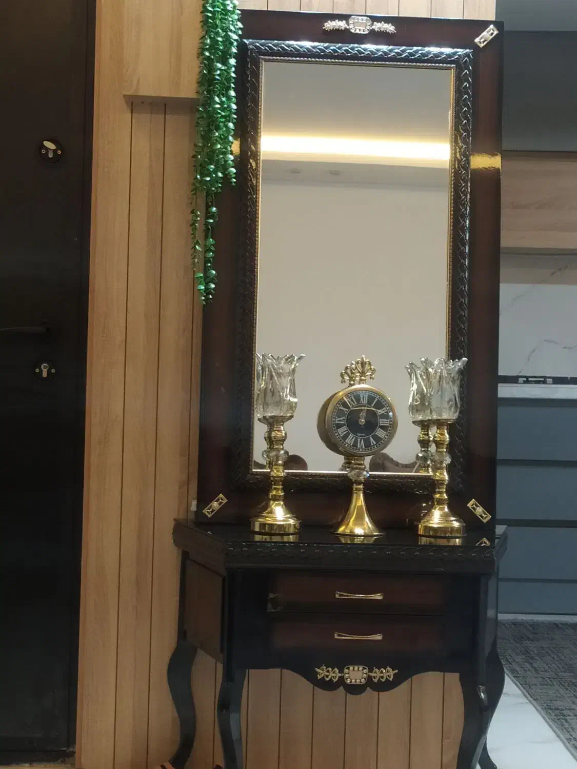 آینه و کنسول|بوفه، ویترین، کنسول|بیرجند, |دیوار