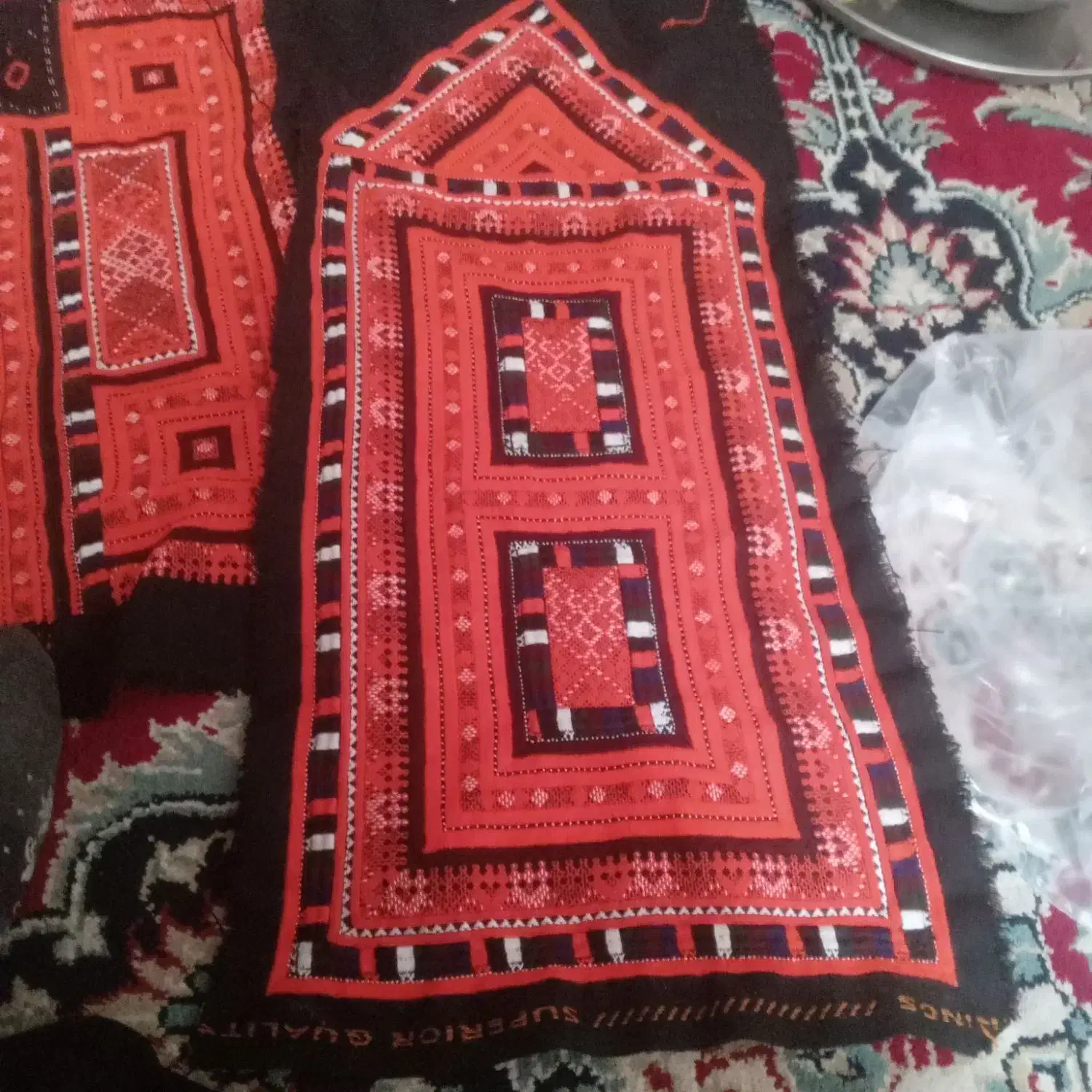 فروشی|فرش|ریگ ملک, |دیوار