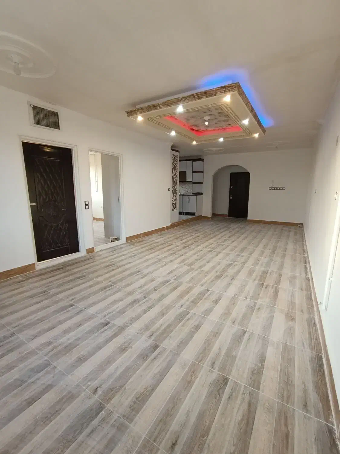 آپارتمان100متری/تک واحده/سند دار|فروش آپارتمان|دورود, |دیوار