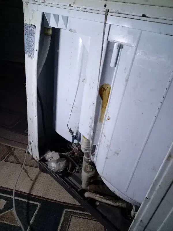 لباسشویی دوقولو هایر سالم وبدون پوسیدگی|ماشین لباسشویی و خشک‌کن لباس|فومن, |دیوار