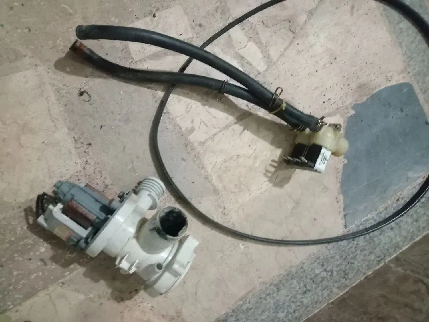 وسایل ماشین لباسشویی سالم|ماشین لباسشویی و خشککن لباس|رشت, اسماعیل آباد|دیوار