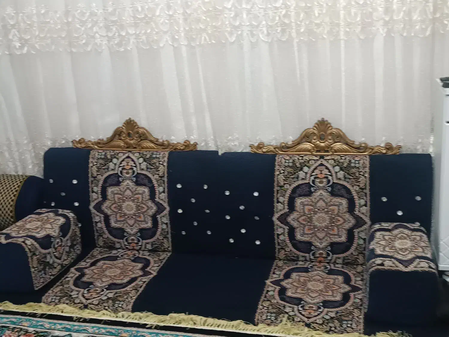 پشتی سلطنتی نونو هست|پشتی|شیراز, شهرک مهرگان|دیوار