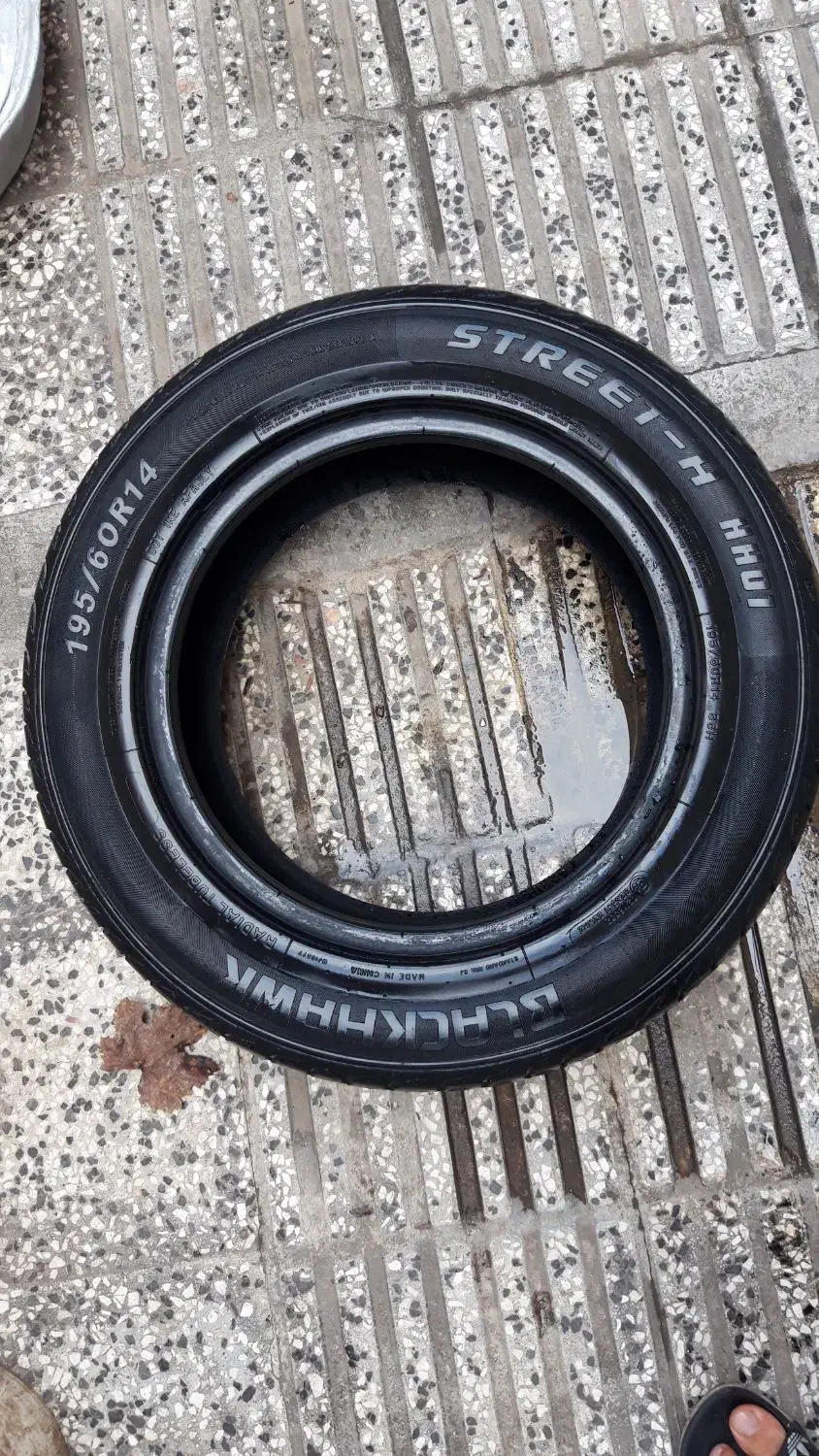 لاستیک پژو۲۰۷ خارجی۱۹۵ و  درب عقب پژو و باند پراید|قطعات یدکی و لوازم جانبی|گرگان, |دیوار