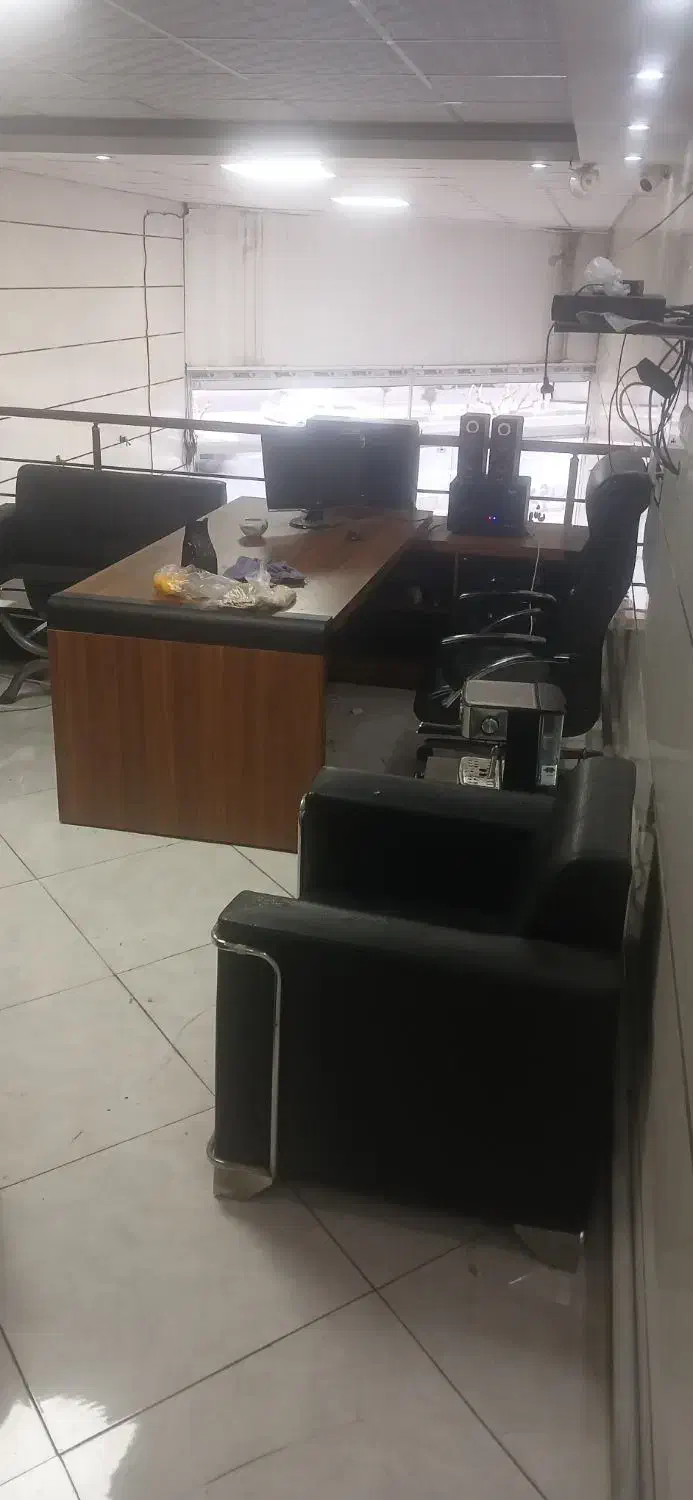 مبلمان اداری و میز مدیریت|فروشگاه و مغازه|شهریار, شهرک بهاران (ویره)|دیوار