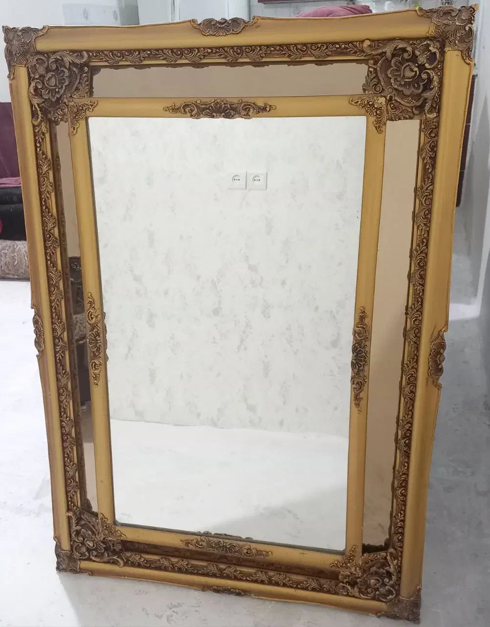 اینه|آینه|مشهد, ایثارگران|دیوار