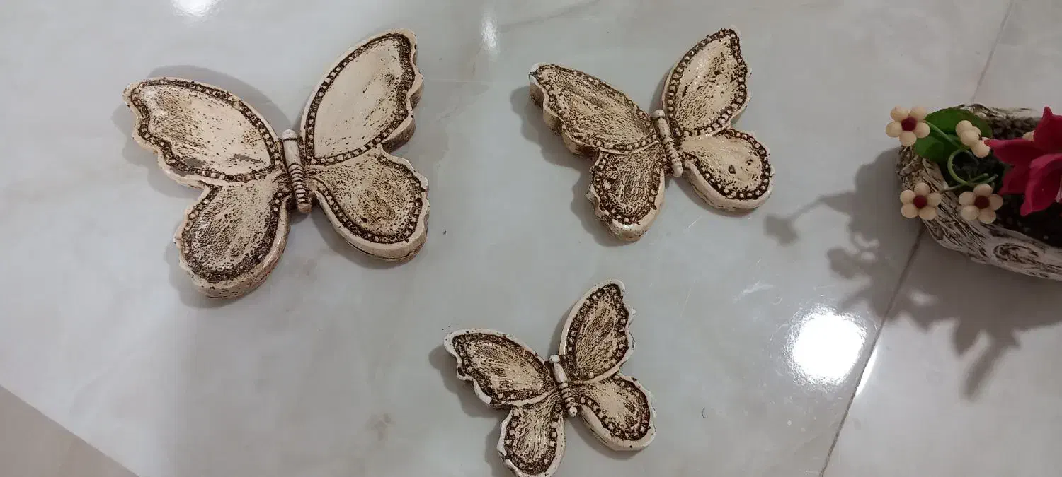 خرگوش و پروانه|مجسمه، تندیس، ماکت|رباطکریم, رباطکریم|دیوار